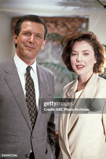 Charles Gibson, Annette Bening on 'Good Morning America'