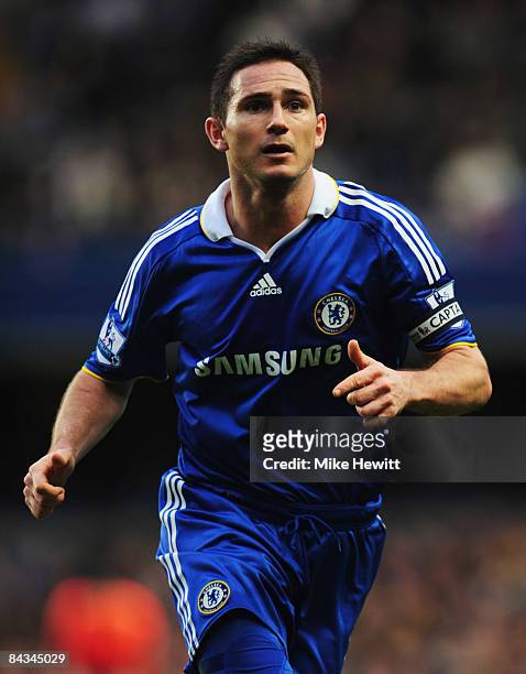 Frank Lampard of Chelsea in action during the Barclays Premier League match between Chelsea and Stoke City at Stamford Bridge on January 17, 2009 in...