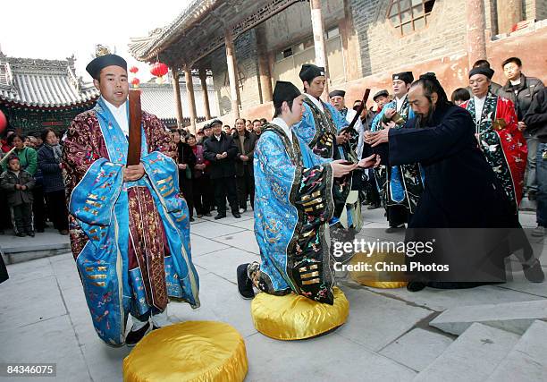 Lim Ba Taoist Priests Photos and Premium High Res Pictures - Getty Images