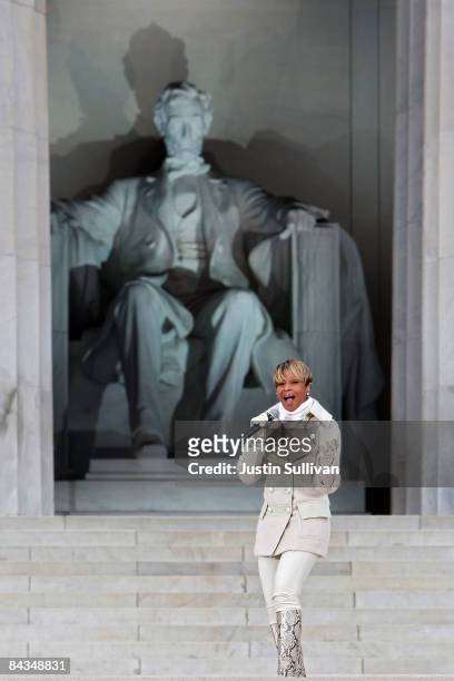 Musician Mary J. Blige performs in front of the Lincoln Memorial during the "We Are One: The Obama Inaugural Celebration At The Lincoln Memorial" on...