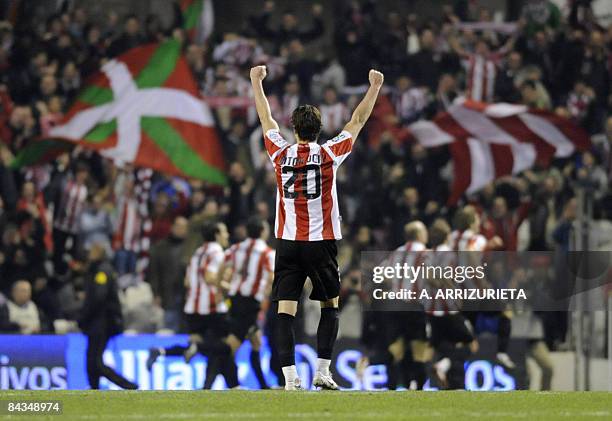 Athletic de Bilbao's Aitor Ocio celebrates after his team scoring the third goal during their Spanish League football match against Valencia at the...