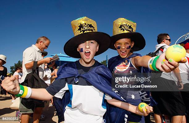 Australian fans arrive on day one of the 2009 Australian Open at Melbourne Park on January 19, 2009 in Melbourne, Australia.