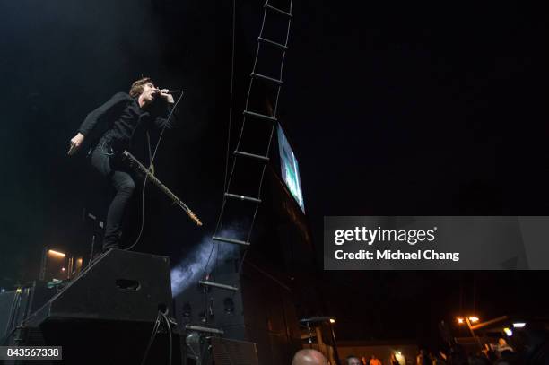 Catfish and the Bottlemen's Van McCann performs at The Amphitheater at the Wharf on September 6, 2017 in Orange Beach, Alabama.