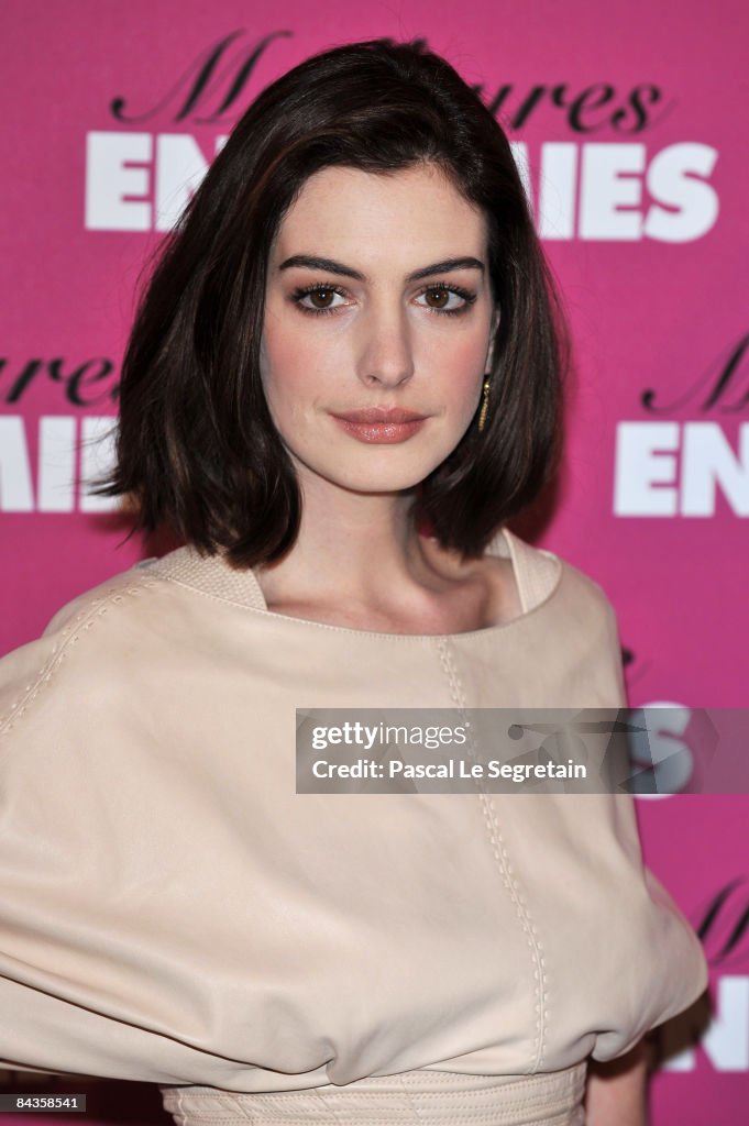 "Bride Wars" Paris Photocall