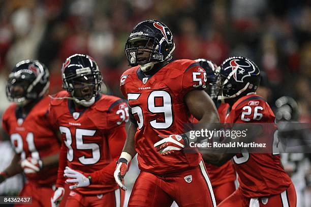 DeMeco Ryans of the Houston Texans during play against the Jacksonville Jaguars at Reliant Stadium on December 1, 2008 in Houston, Texas.