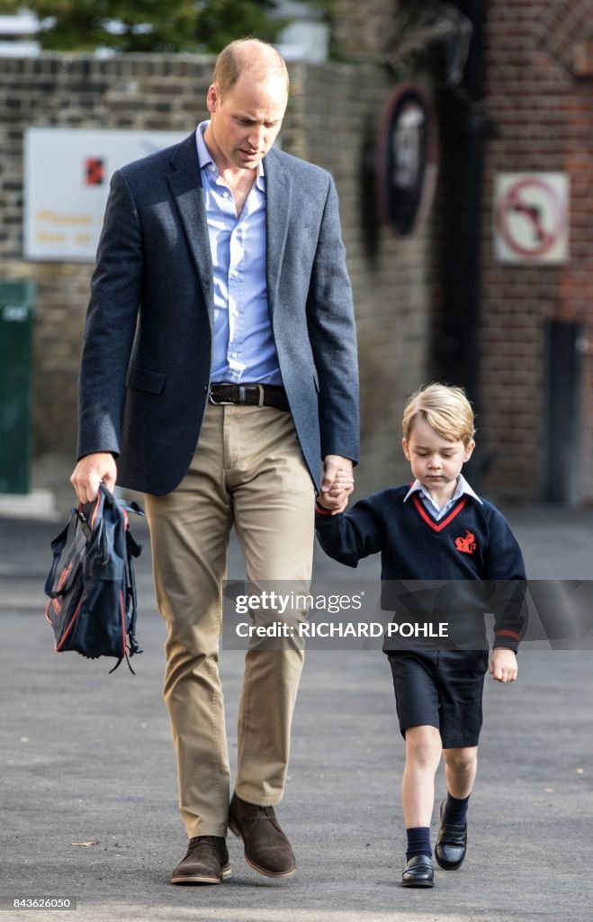 TOPSHOT-BRITAIN-ROYALS-SCHOOL