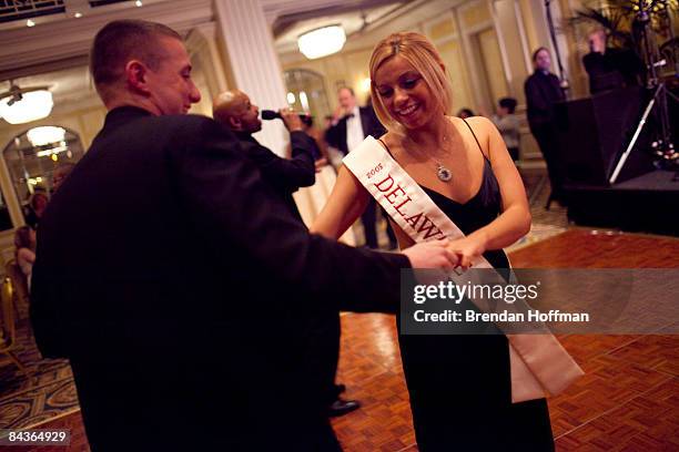Brett Ruff Christa Aiken Photos and Premium High Res Pictures - Getty Images