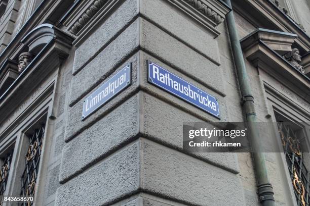 rathaus, (city hall/town hall), zurich, switzerland - straßenschild stock-fotos und bilder
