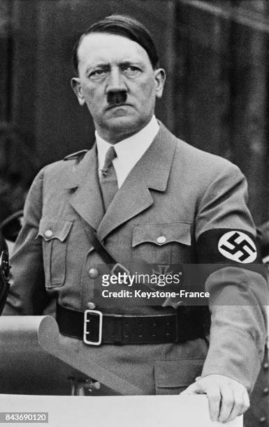 Portrait d'Adolf Hitler en uniforme, Allemagne, circa 1930.