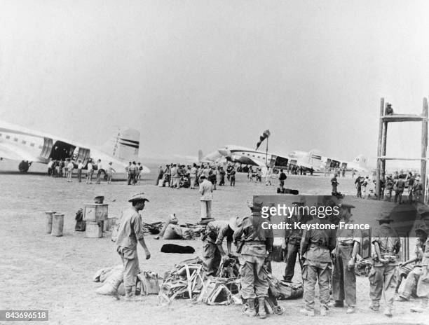 Aérodrome de la Plaine des Jarres au Laos, le 20 avril 1953.