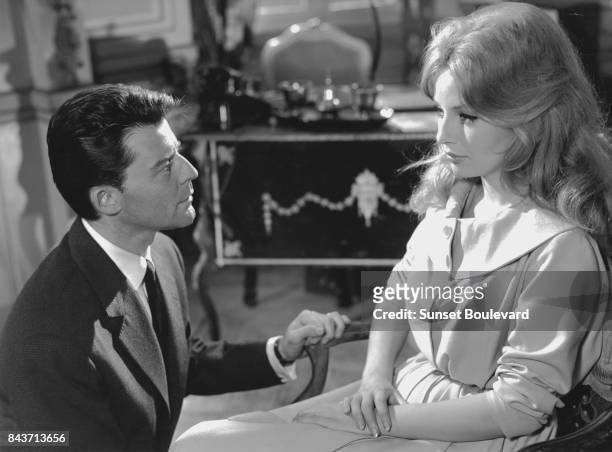 Gerard Philippe and Annette Stroyberg on the set of Les liaisons dangereuses directed by Roger Vadim.
