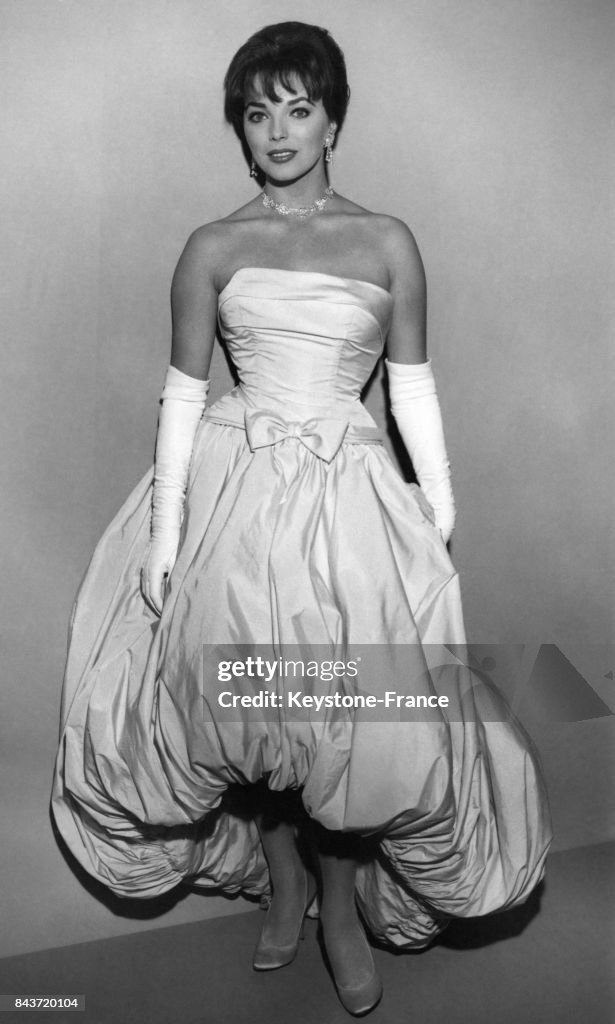 L'actrice Joan Collins aux Oscars
