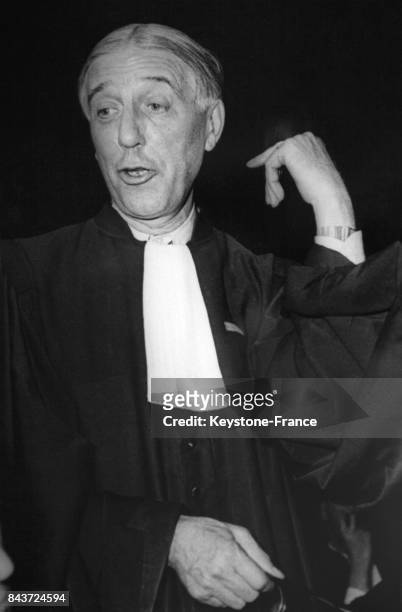 Maître Maurice Garçon au cours d'une plaidoirie au tribunal à Paris, France.