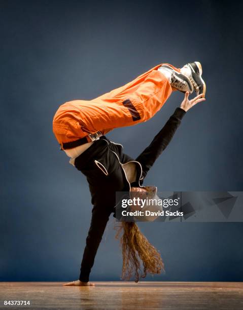 dancer - breakdancing stock pictures, royalty-free photos & images