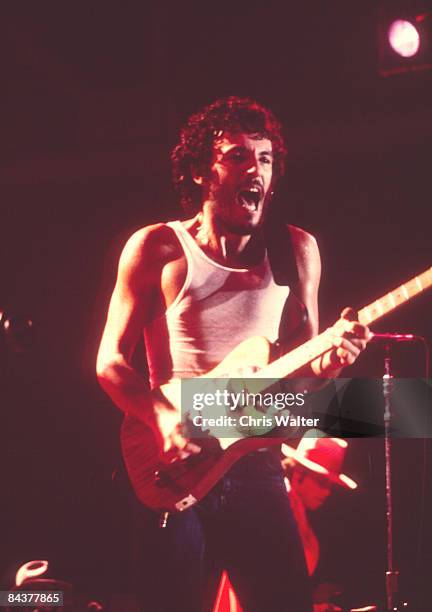 Springsteen 1975 Bruce Springsteen 1975 Photos and Premium High Res Pictures - Getty Images
