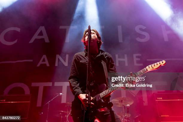 Ryan Evan 'Van' McCann of Catfish and the Bottlemen performs at The Amphitheater at the Wharf on September 6, 2017 in Orange Beach, Alabama.