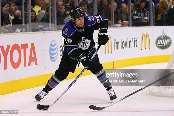 Jarret Stoll of the Los Angeles Kings skates with the puck during the game against the New Jersey Devils on January 10, 2009 at the Staples Center in...