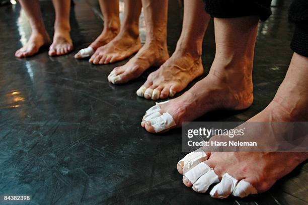 wrapped up dancers feet - ballet feet hurt stock pictures, royalty-free photos & images