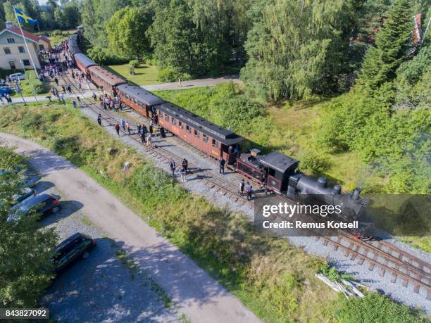 hogwarts express train - hogwarts stock pictures, royalty-free photos & images