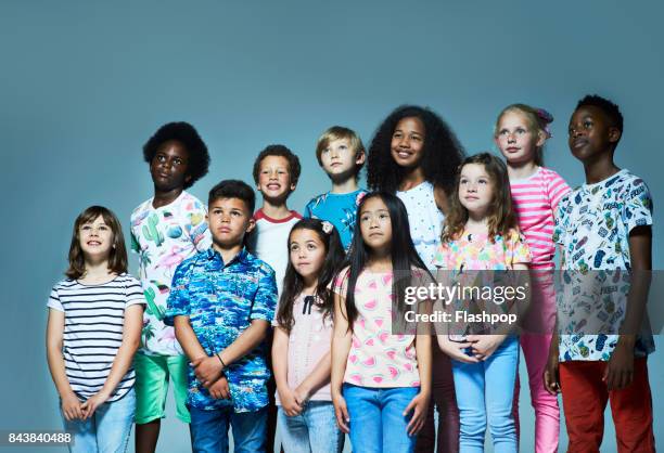 portrait of a group of children - sólo niñas fotografías e imágenes de stock