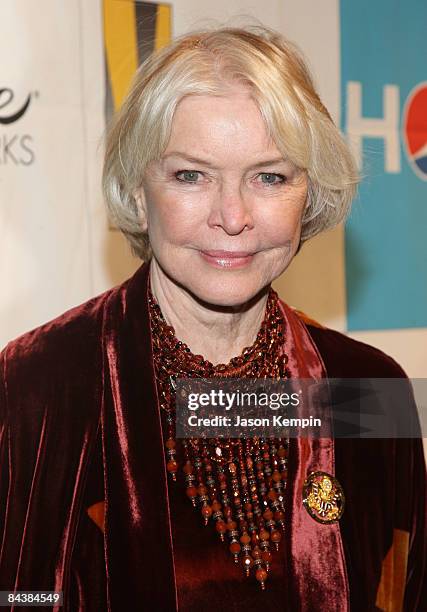 Actress Ellen Burstyn attends the Creative Coalition's 2009 Inaugural Ball at the Harman Center for the Arts on January 20, 2009 in Washington, DC.