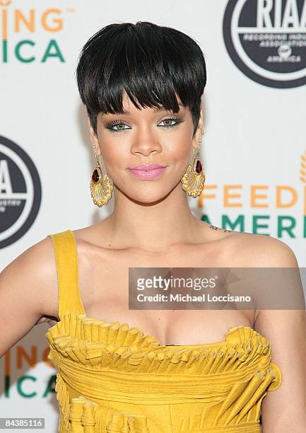Singer Rihanna attends the RIAA and Feeding America's Inauguration Charity Ball at Ibiza on January 20, 2009 in Washington, DC.