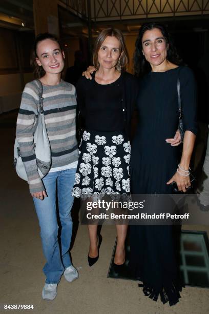Clemence Krzentowski standing between her daughter Clara Krzentowski and choreographer Blanca Li attend the "Richard Wentworth a la Maison Alaia"...