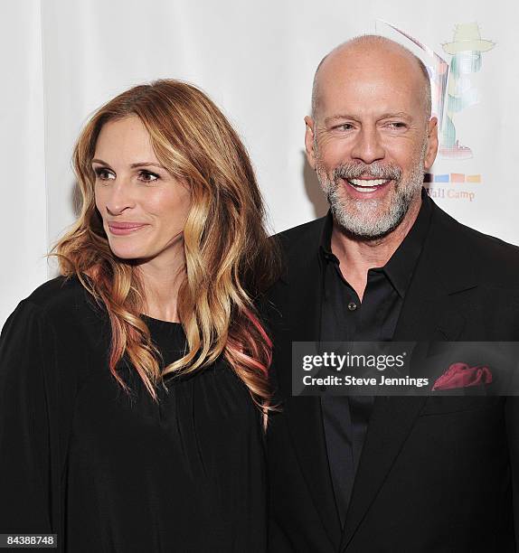 151 Julia Roberts Bruce Willis Photos High Res Pictures Getty Images 151-julia-roberts-bruce-willis-photos-high-res-pictures-getty-images