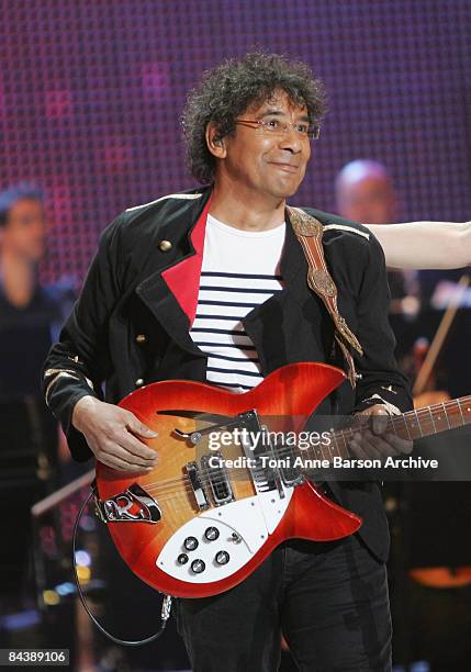 Laurent Voulzy performs at the "Fete de la Chanson Francaise" for France Television in Salle Pleyel on January 19, 2009 in Paris, France.