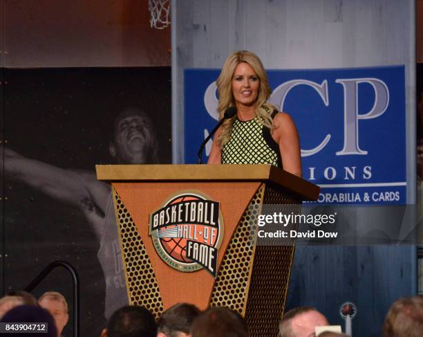 Stacy Sager speaks on behalf of Craig Sager after winning the Electronic Media Award at the Bunn-Gowdy Awards Dinner as part of the 2017 Basketball...