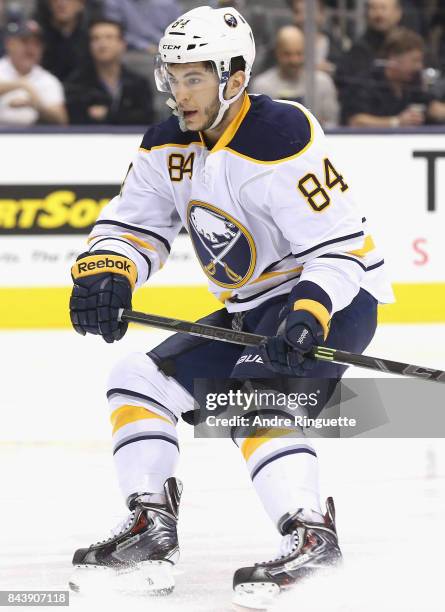 Phil Varone Photos and Premium High Res Pictures - Getty Images