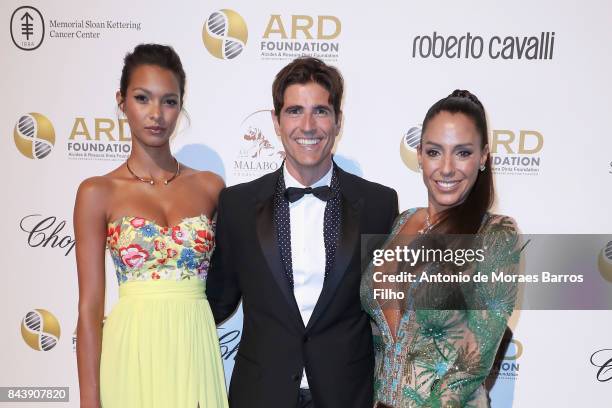 Lais Ribeiro, Reynaldo Gianecchini and Ana Paola Diniz attend the Alcides & Rosaura Foundations' "A Brazilian Night" to Benefit Memorial Sloan...