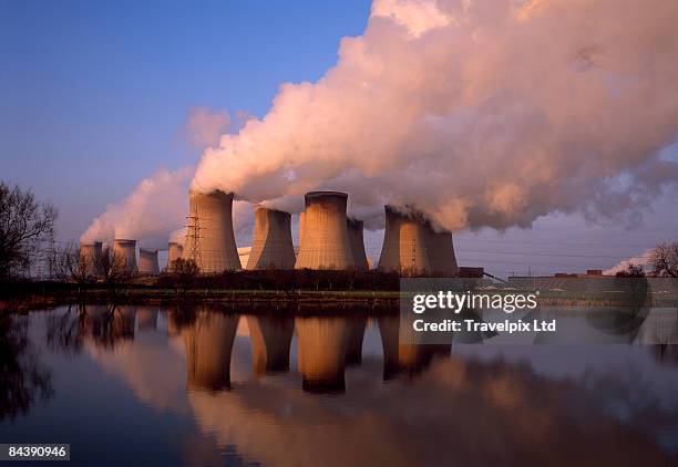 coal fired power station - coal fired power station 個照片及圖片檔