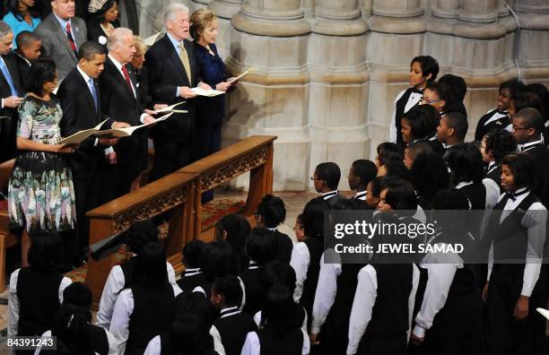 President Barack Obama , First Lady Michelle Obama , Vice President Joe Biden , his wife Jill , former US President Bill Clinton and US Secretary of...