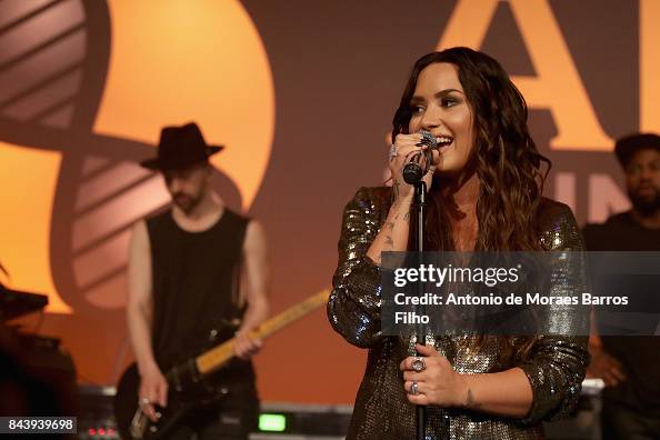 Demi Lovato performs on stage during the Alcides & Rosaura