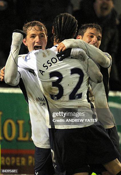 Tottenham Hotspur's Russian forward Roman Pavlyuchenko celebrates with Tottenham Hotspur's English Midfielder David Bentley and Tottenham Hotspur's...