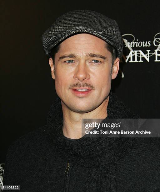 Brad Pitt attends "The Curious Case of Benjamin Button" Paris photocall on January 22, 2009 at the Georges V Hotel in Paris, France.