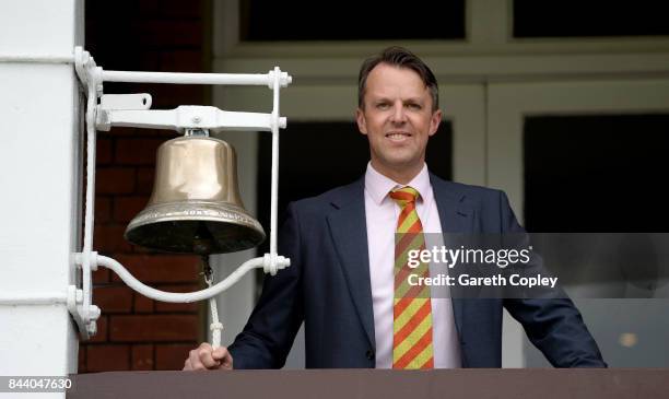 Former England bowler Graeme Swann rings the five minute bell ahead of day two of the 3rd Investec Test match between England and the West Indies at...