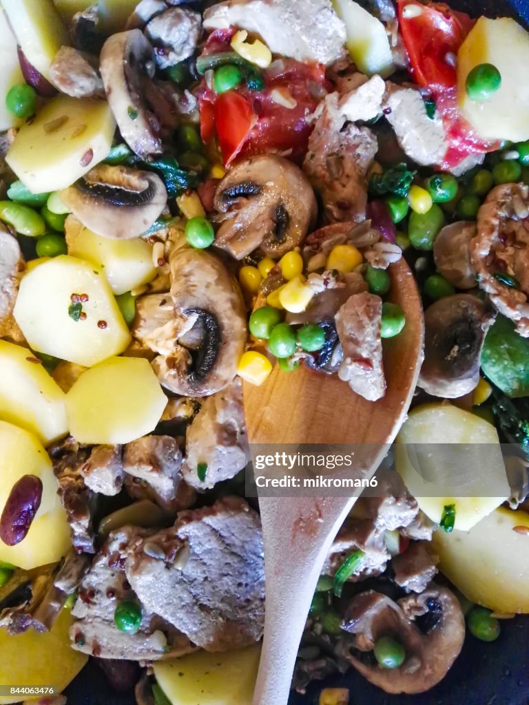 Barbecue Pork with mixed beans and vegetables
