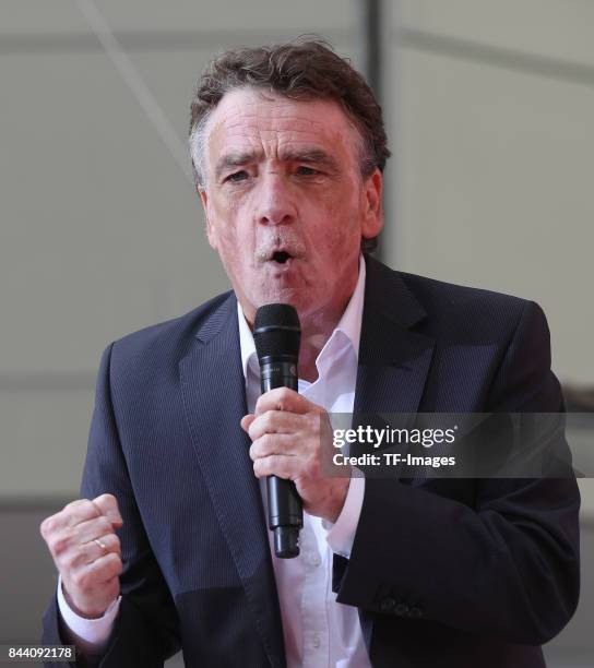 Michael Groschek speak at a 'Martin Schulz live' election campaign stop on August 24, 2017 in Essen, Germany. Germany is scheduled to hold federal...