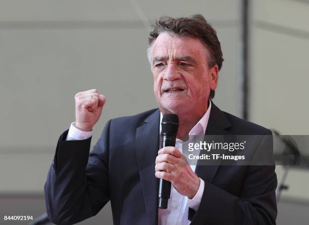 Michael Groschek speak at a 'Martin Schulz live' election campaign stop on August 24, 2017 in Essen, Germany. Germany is scheduled to hold federal...
