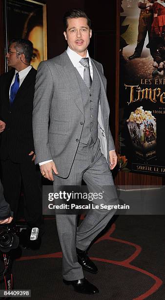 Actor Brad Pitt attends "The Curious Case of Benjamin Button" Paris Premiere on January 22, 2009 at Gaumont Marignan in Paris