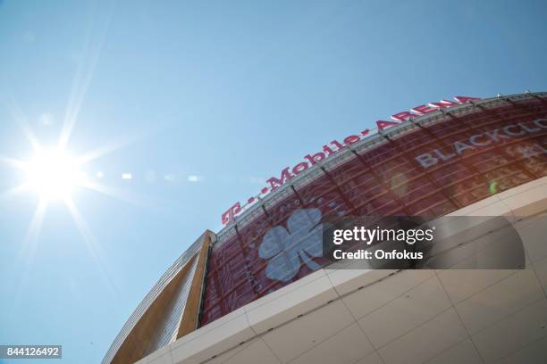 t-mobile arena, las vegas, nevada, usa - solar ice rink stock pictures, royalty-free photos & images