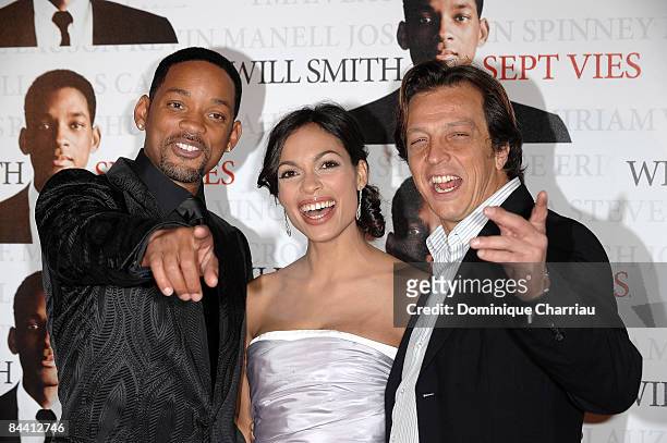 Actors Will Smith and Rosario Dawson pose with director Gabriele Muccino at the Paris Photocall of Seven Pounds at the Gaumont Champs-Elysees on...