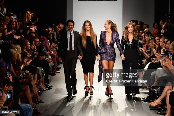 Designer Zac Posen, Actress Jessica Alba, Supermodel Heidi Klum and Journalist Nina Garcia walk the runway at the Project Runway fashion show during...