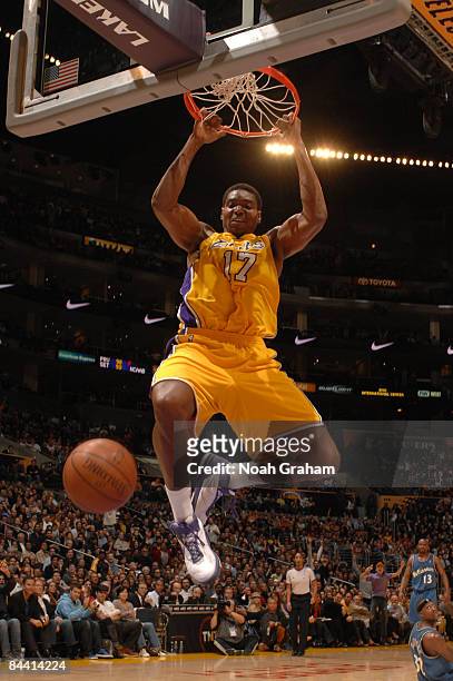 Andrew Bynum of the Los Angeles Lakers dunks during a game against the Washington Wizards at Staples Center on January 22, 2009 in Los Angeles,...
