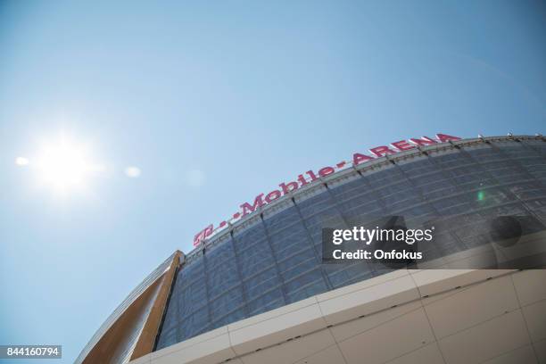 t-mobile arena, las vegas, nevada, usa - solar ice rink stock pictures, royalty-free photos & images