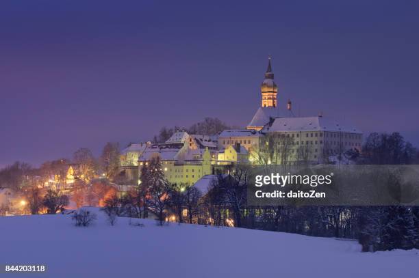 scenic view of baroque benedictine abbey of kloster andechs (andechs monastery) in winter, upper bavaria, germany, europe - ammersee winter stock-fotos und bilder