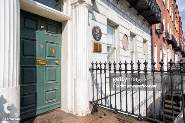 wilde family home in dublin, ireland - oscar wilde stock pictures, royalty-free photos & images
