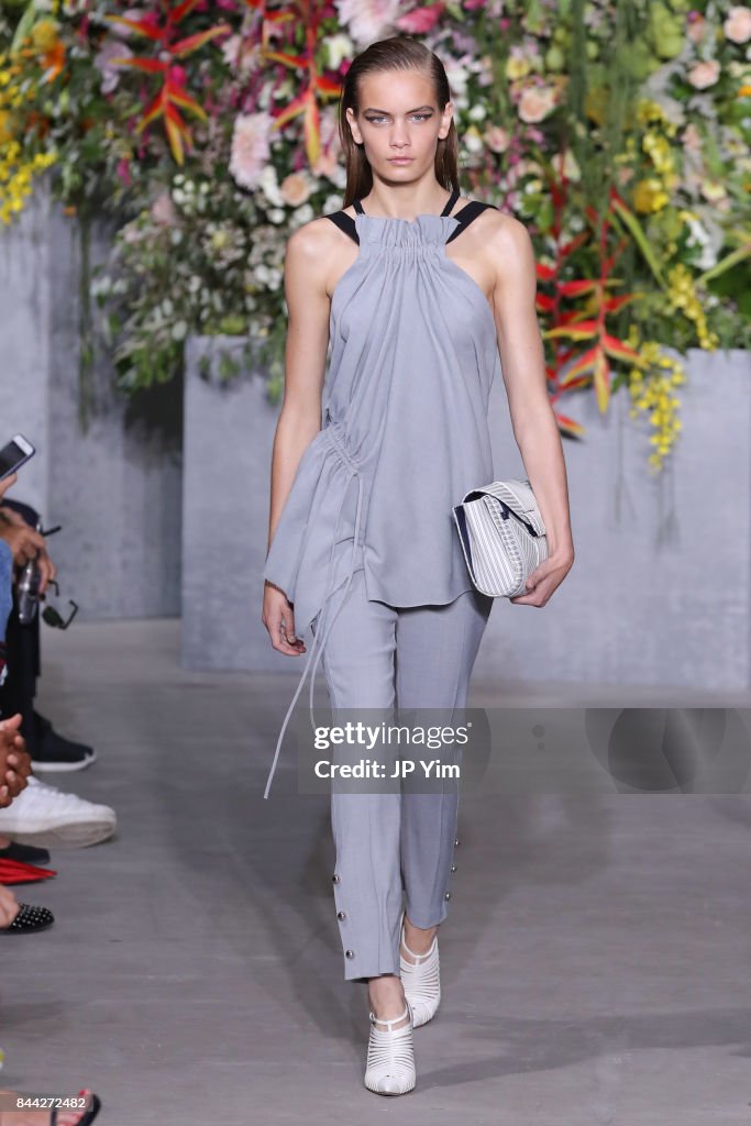 Jason Wu - Runway - September 2017 - New York Fashion Week